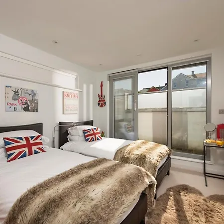 Fistral Penthouse, Newquay * Crantock